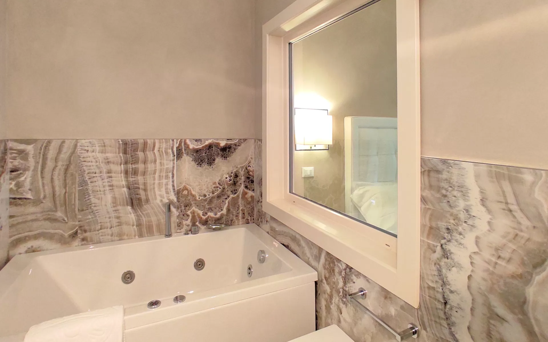 Junior Suite con patio esterno all’Hotel Cecina Beach – foto 7 di 14