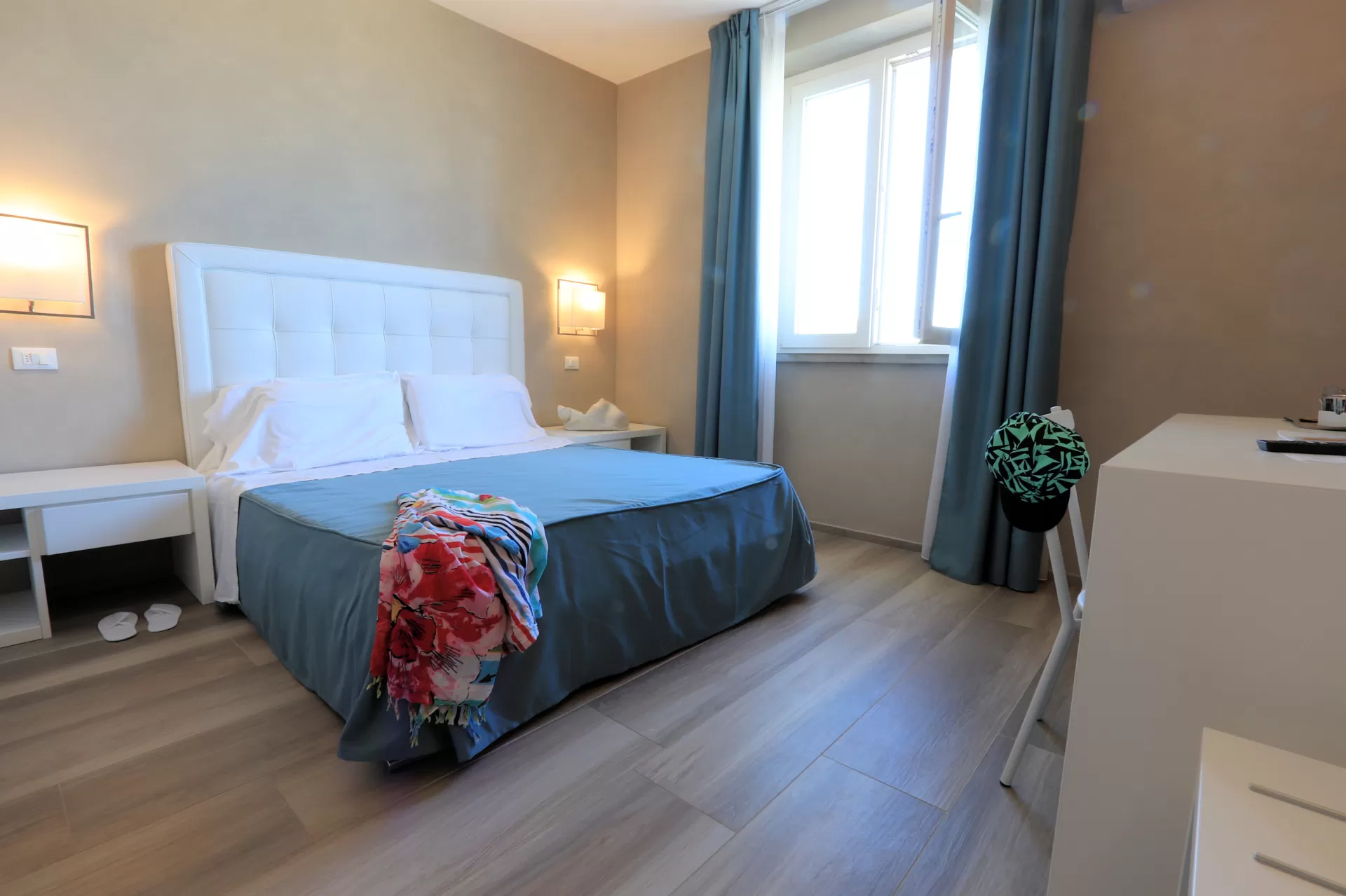 Camera con vista mare all’Hotel Cecina Beach – foto 1 di 10